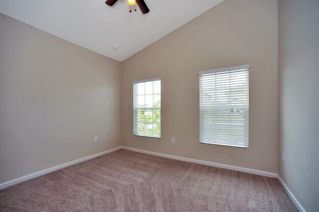 Building Photo - 1183 Musgrass Cir