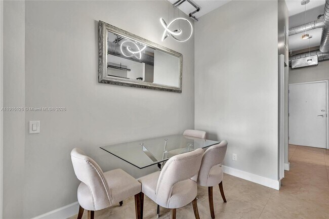 Building Photo - 3029 NE 188th St