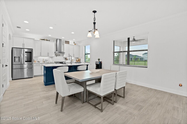 Building Photo - 3233 Casare Dr