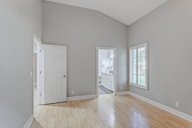 Building Photo - 139 Brookhaven Ct
