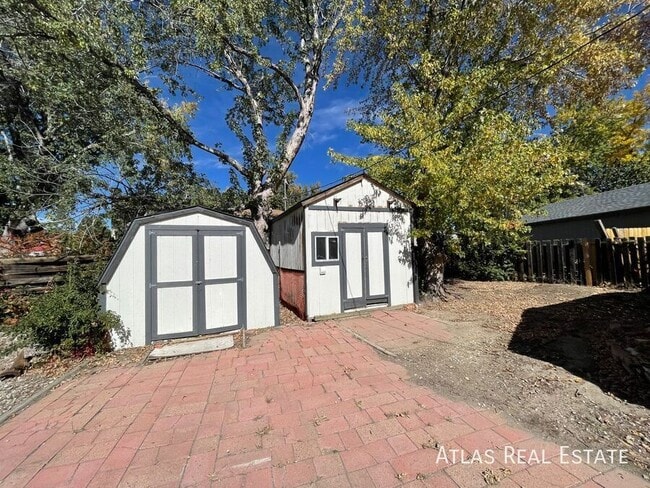 Building Photo - 4502 Moffat Ln