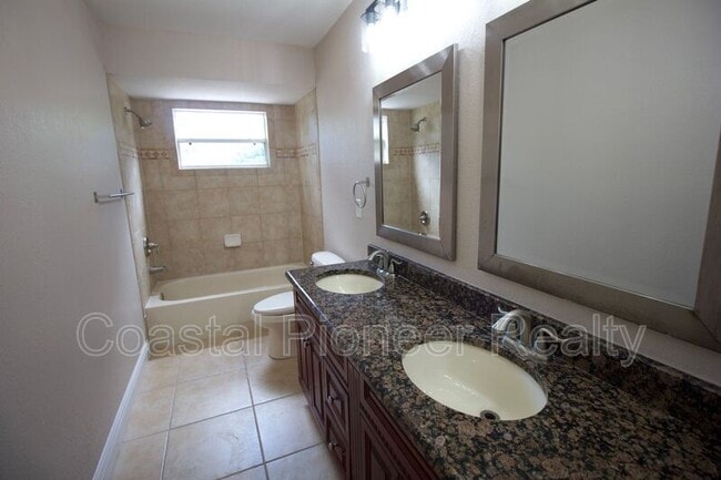 Building Photo - 1817 Laurence Ct