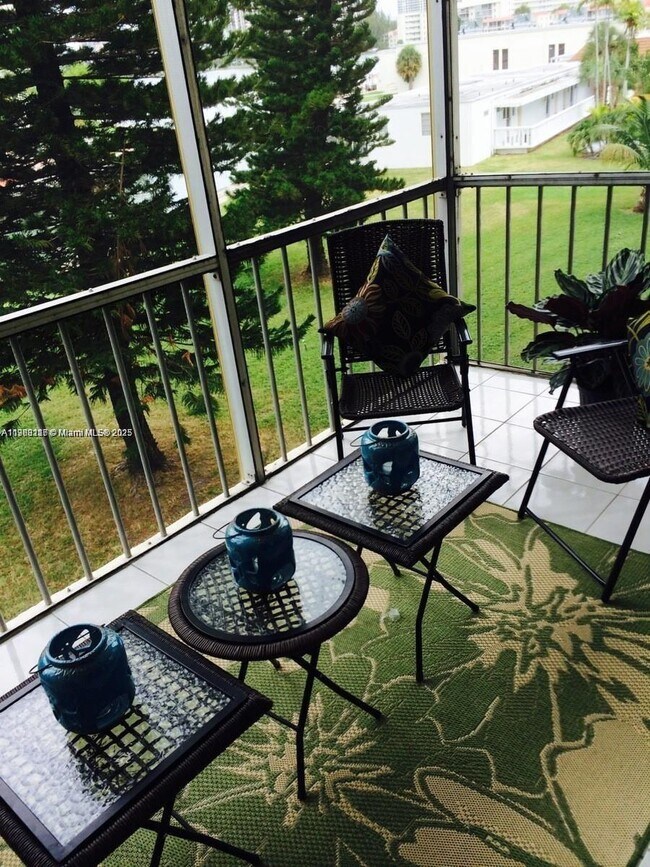 Primary Photo - 2905 Point E Dr