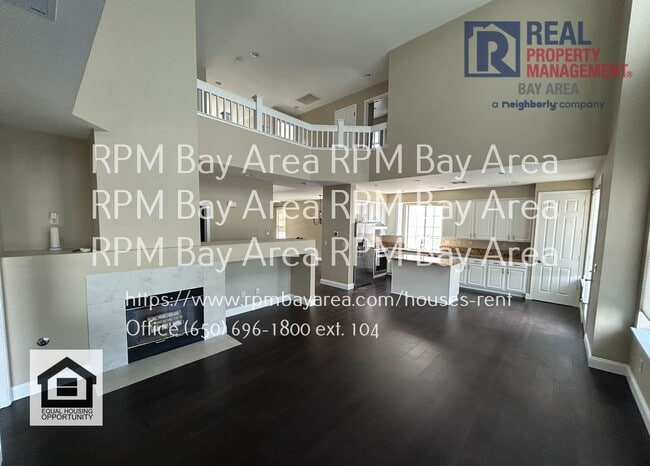 Building Photo - 250 Biarritz Ct