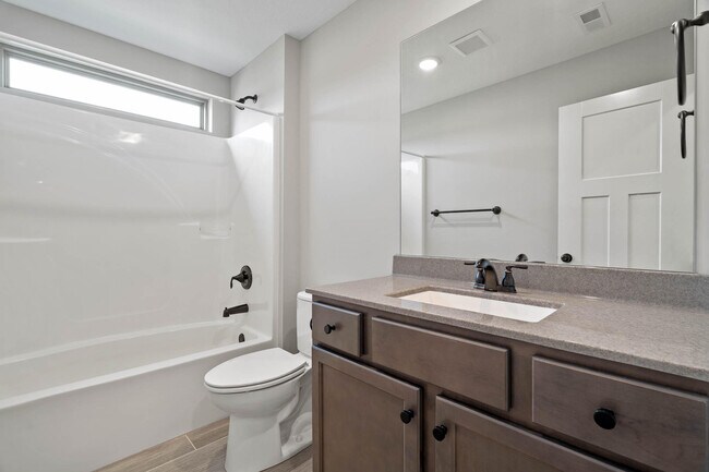 Building Photo - 3401 Yellowwood Dr
