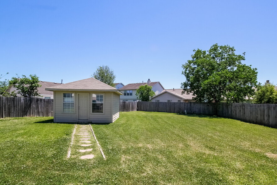 Building Photo - 15602 Clarks Fork Ct