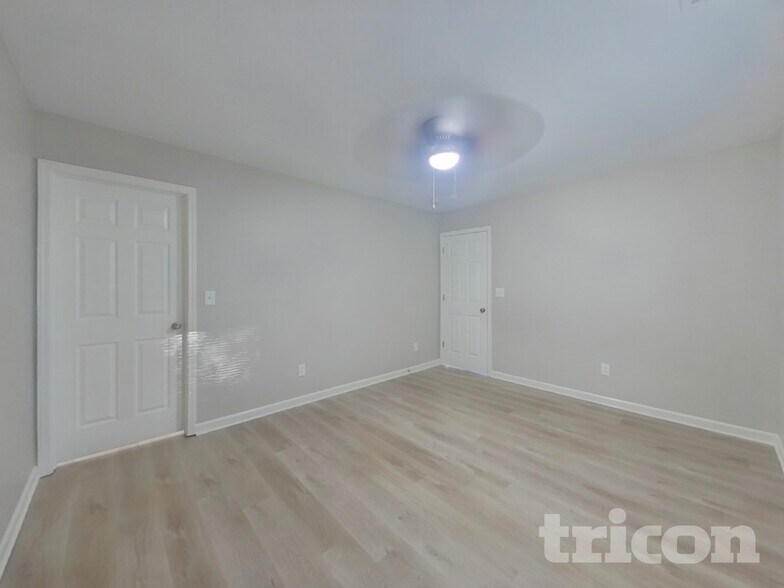 Building Photo - 123 Emily Crest Lane