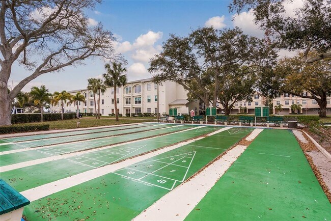 Building Photo - 2700 Bayshore Blvd