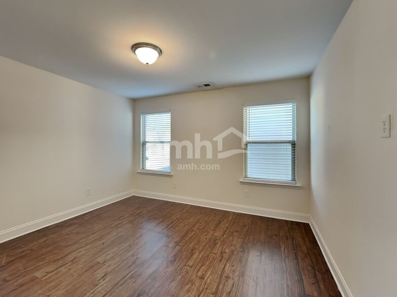 Building Photo - 1337 Weatherbrook Cir