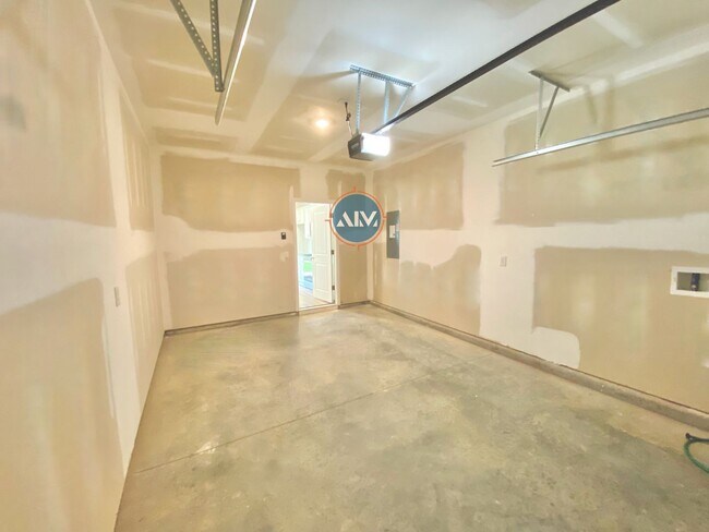 Building Photo - Now Pre-Leasing for August 2026: 3BR Home at The Retreat at East Argent