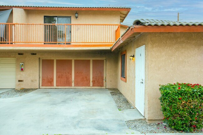 Building Photo - 32955 Canyon Vista Rd