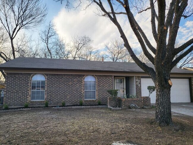 Primary Photo - 6708 Robindale Rd