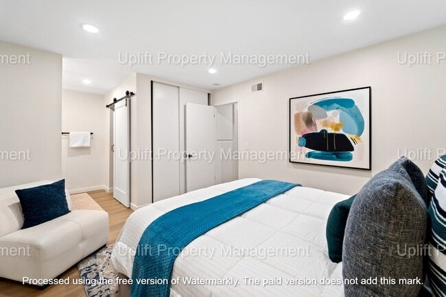 Building Photo - BEAUTIFUL 4 BED 2 BATH WITH ATTACHED 2 CAR...