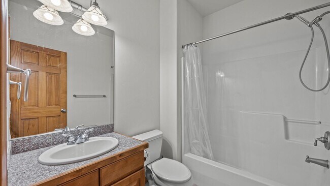 Building Photo - 2520 S Grand Ave