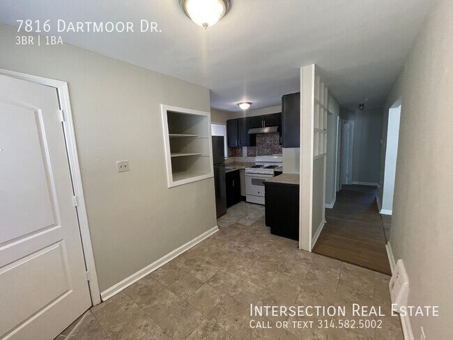 Building Photo - 7816 Dartmoor Dr