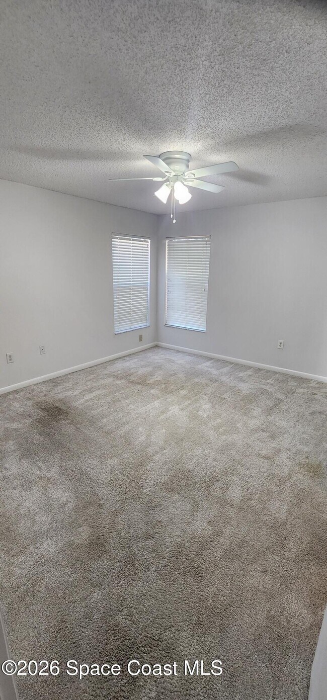 Building Photo - 4024 Pinyon Dr