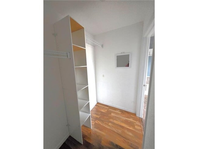 Building Photo - 206 2nd Ave