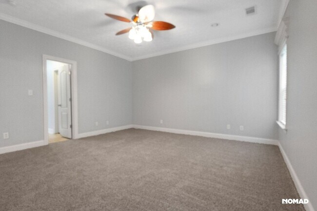 Building Photo - 2729 Quail Run Dr