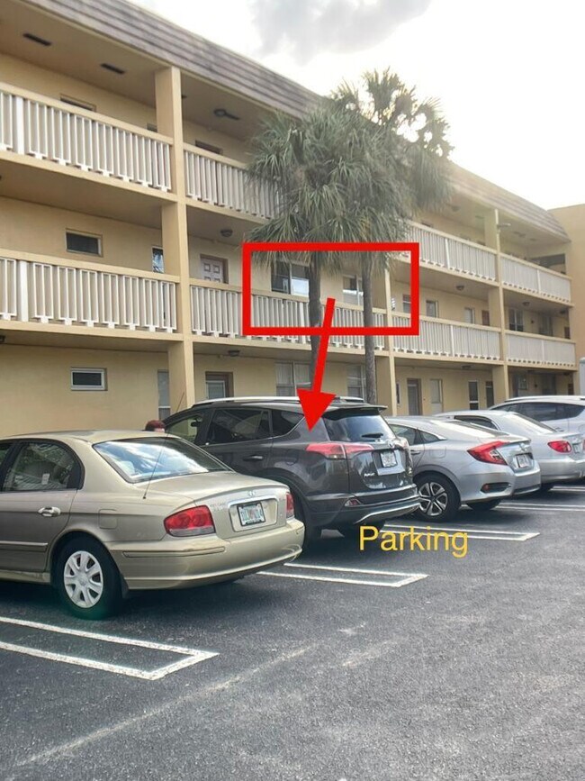 Building Photo - 6150 NW 62nd St