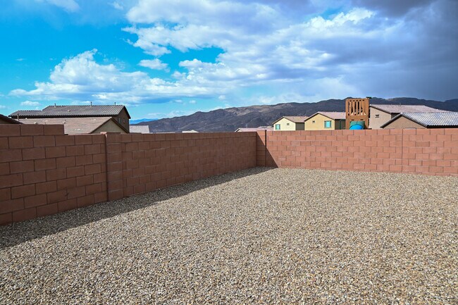 Building Photo - 8150-PM258150 S Soltero Mine Dr