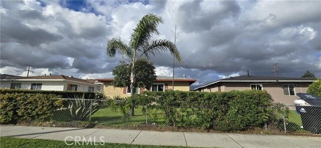 Building Photo - 1095 E Nocta St