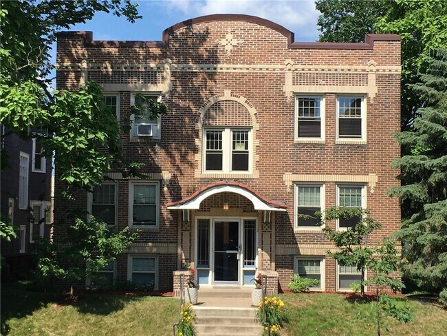 Primary Photo - 1824 Elliot Ave.