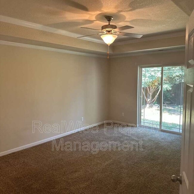 Building Photo - 115 Wagon Wheel Dr