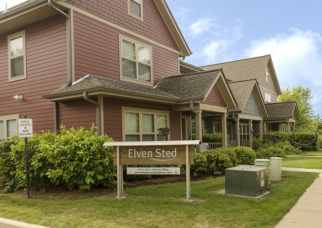 Building Photo - Elven Sted
