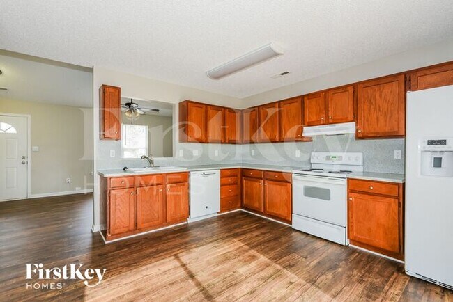 Building Photo - 5223 Possum Trot Ln