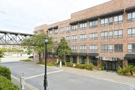 Building Photo - 2222 Smith St