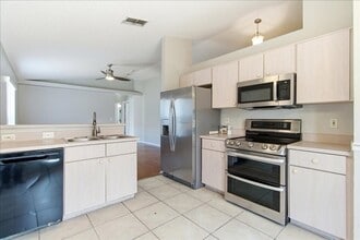Building Photo - 1537 Ridge Pointe Dr