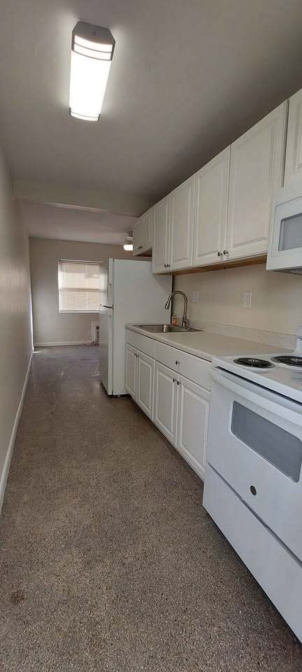 Building Photo - 2109 Miami Rd