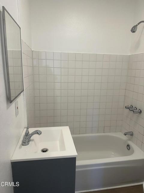 Building Photo - 1714 W 35th Pl