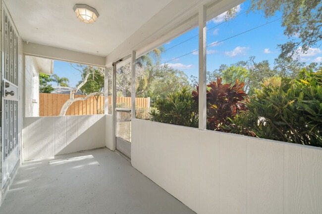 Building Photo - 5107 26th Ave S