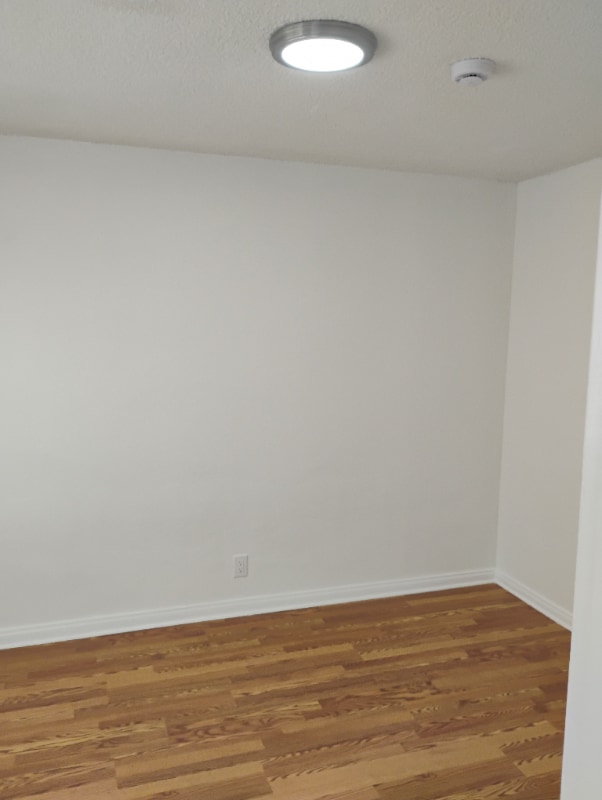 Building Photo - 14129 Vanowen St