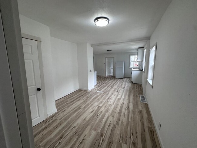 Building Photo - 1016 4th Ave