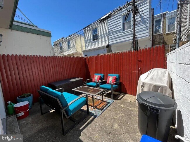 Building Photo - 812 N Judson St