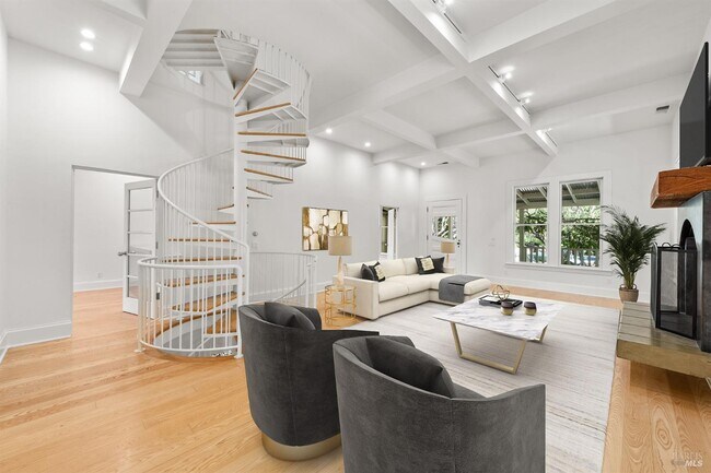 Building Photo - 1533 Allyn Ave