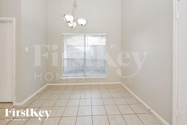 Building Photo - 3009 Walnut Springs Dr
