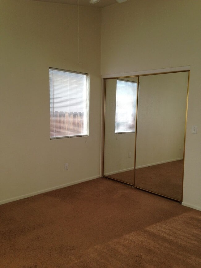 Building Photo - 8200 Shifting Sands Dr