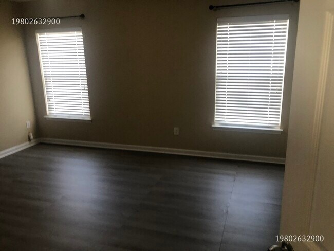 Building Photo - 10334 Stineway Ct