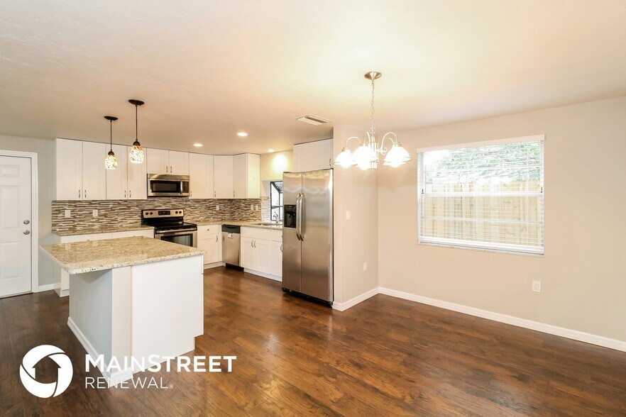 Building Photo - 4042 Cochise Terrace