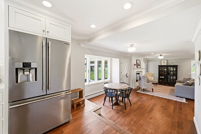 Building Photo - Charming Updated Farmhouse with Incredible Mountain Vistas