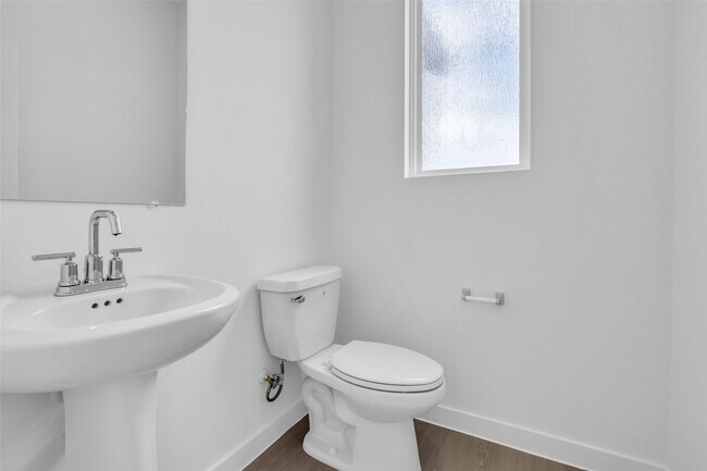 Building Photo - 29527 Saddleview Dr