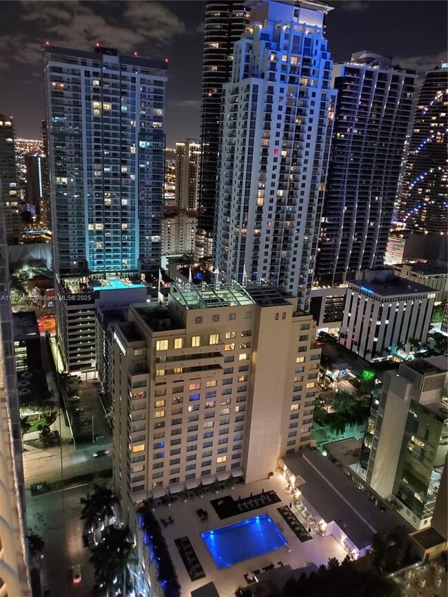 Primary Photo - 1200 Brickell Bay Dr