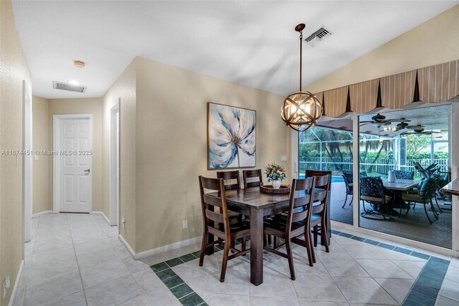 Building Photo - 1708 NW 126th Dr