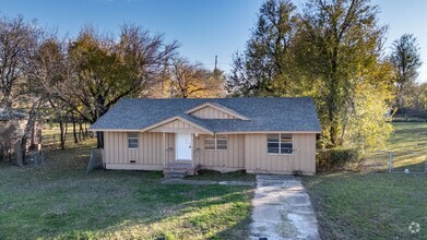 Building Photo - Beautiful 3 bed 1 bath!