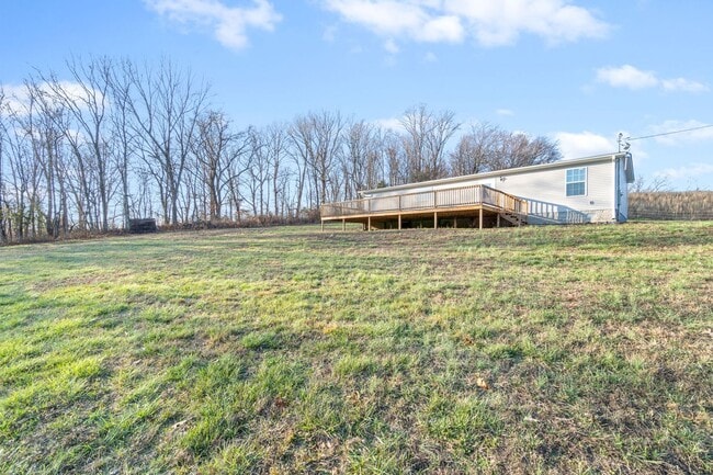 Building Photo - Pet Friendly Three Bedroom on Five Acres!
