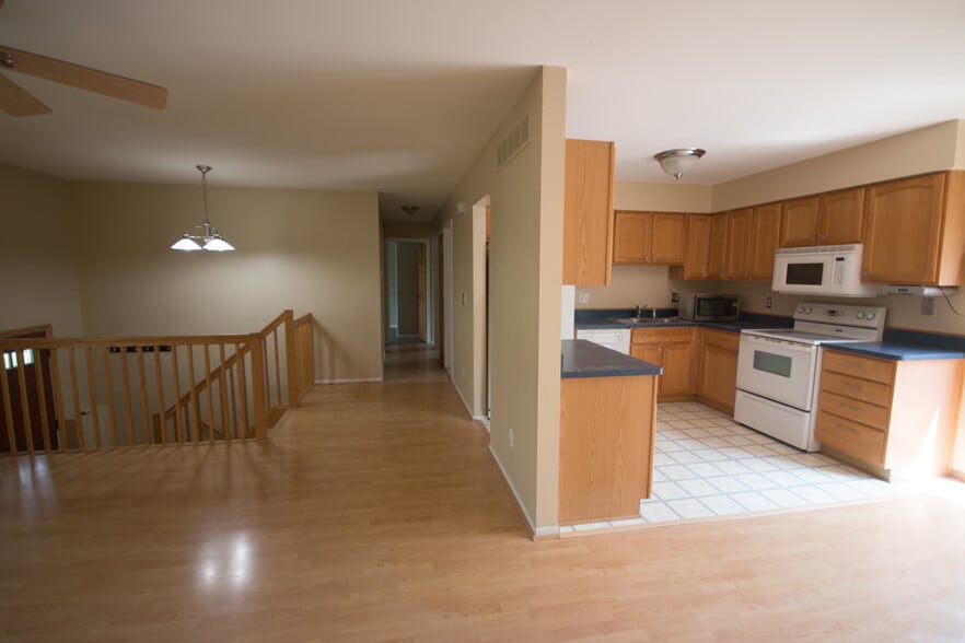 Building Photo - 518 Bergen Ave