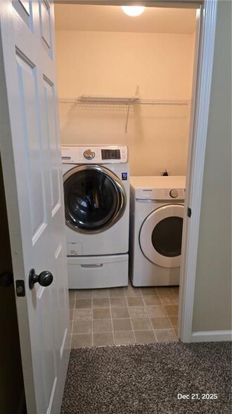 Building Photo - 4363 Grove Field Park NW